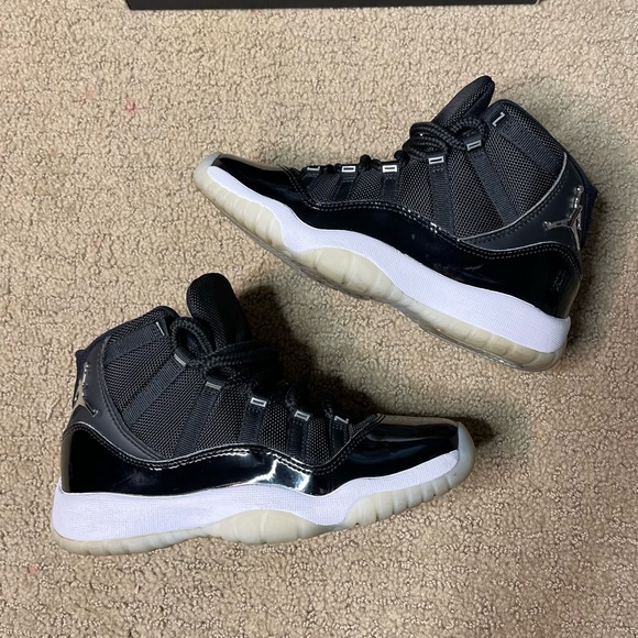 Jordan 11 “Jubilee” - Picture 2 of 6